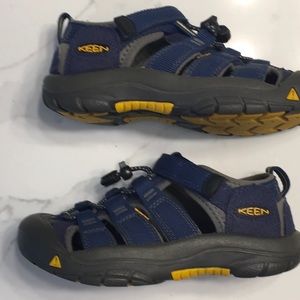 Keen Newport H2 Little Kid/Big Kid boys sandal